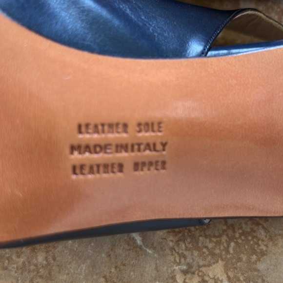 Vintage Ferragamo two tone sling backs MINT condition! Collectors item! - Picture 4 of 9